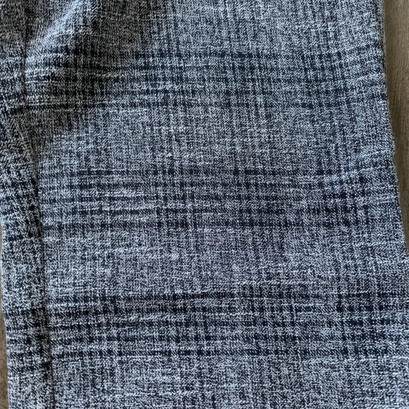 Grey stripped pattern pants - Picture 2 of 4